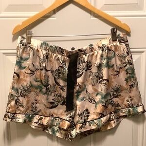 Victoria’s Secret Wmns Large Satin Sleep Shorts Blush Pink Draw String